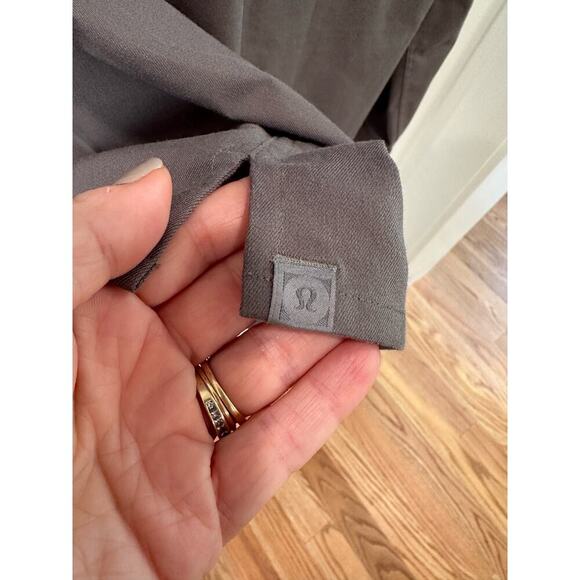 Lululemon Relaxed Fit Long Sleeve Button Up with Pocket - Picture 6 of 6
